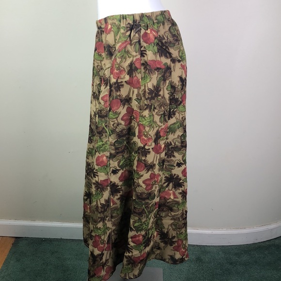 Requirements Camelback Skirt - Picture 5 of 9